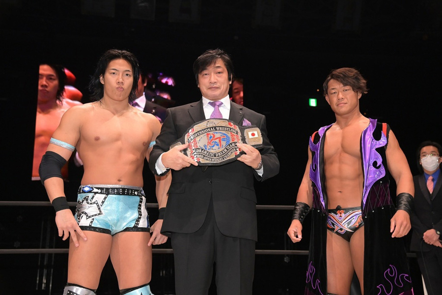 ch3cooh様専用 新日本プロレス 横浜武道館 8月8日 2枚 新日本 ch3cooh様専用 新日本プロレス 横浜武道館 8月8日 2枚 新日本