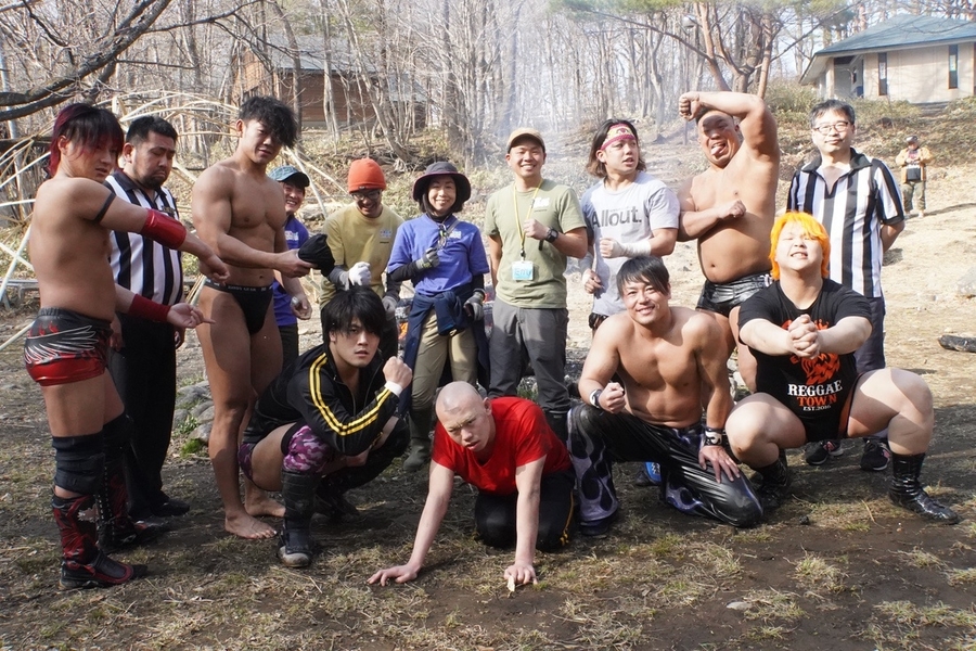 DDT: “Nasukogen Nature School Pro Wrestling Again!" Lucha en el campamento 1 DDT: “Nasukogen Nature School Pro Wrestling Again!" Lucha en el campamento 1