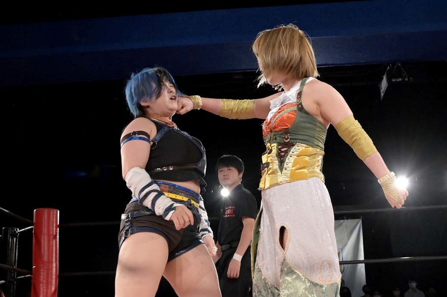 Yuka Sakazaki Nodoka Tenma