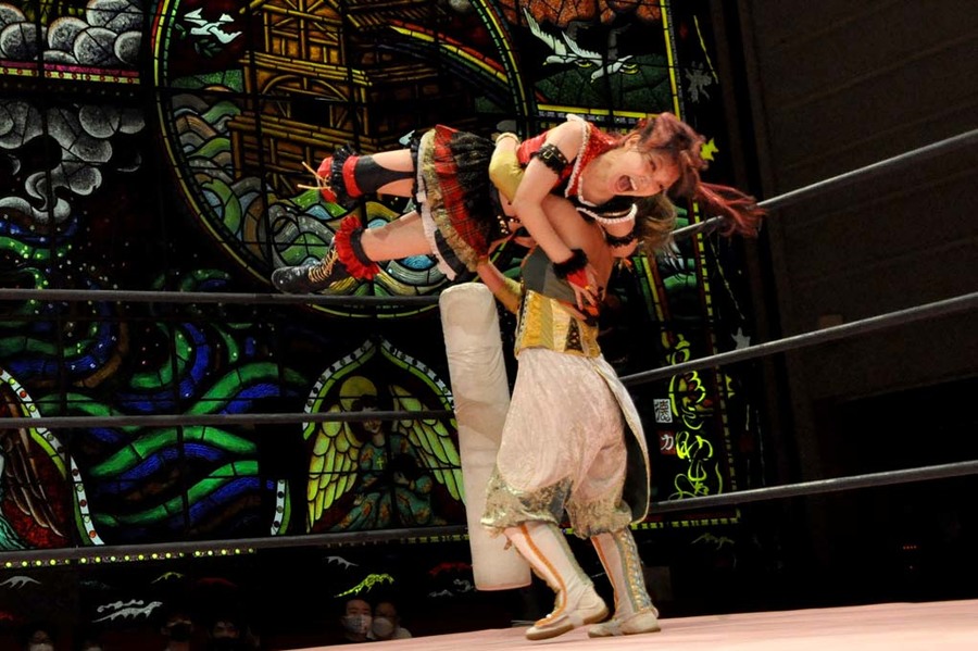 Maki Itoh & Yuka Sakazaki TJPW