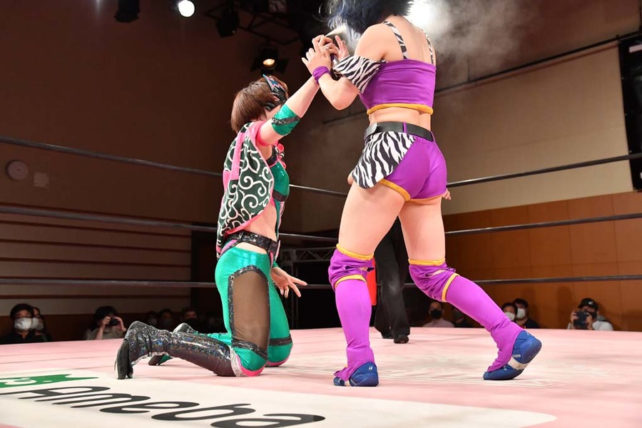 Hyper Misao & Arisu Endo TJPW