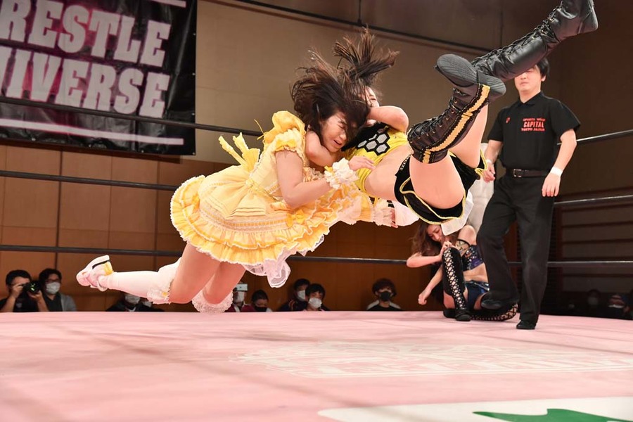 Raku & Suzume Ring A Bell TJPW
