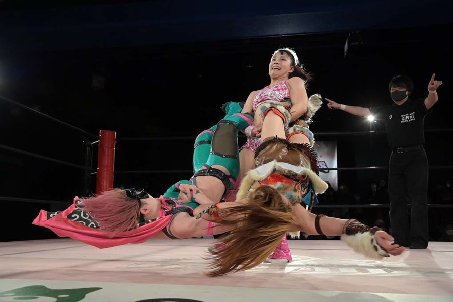 Miu Watanabe double giant swing Hyper Misao, Shoko Nakajima