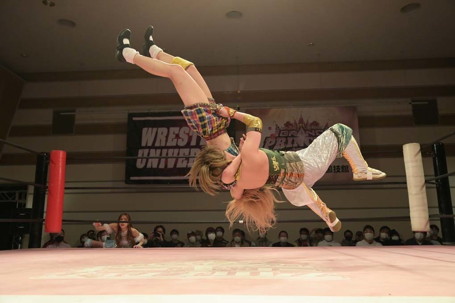 Yuka Sakazaki brainbuster Pom Harajuku