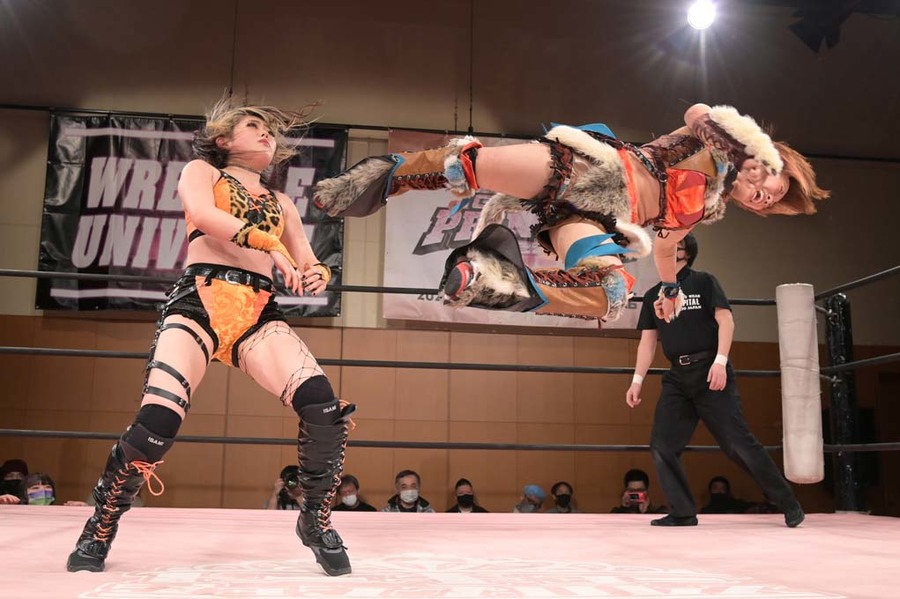 Shoko Nakajima dropkick Marika Kobashi TJPW