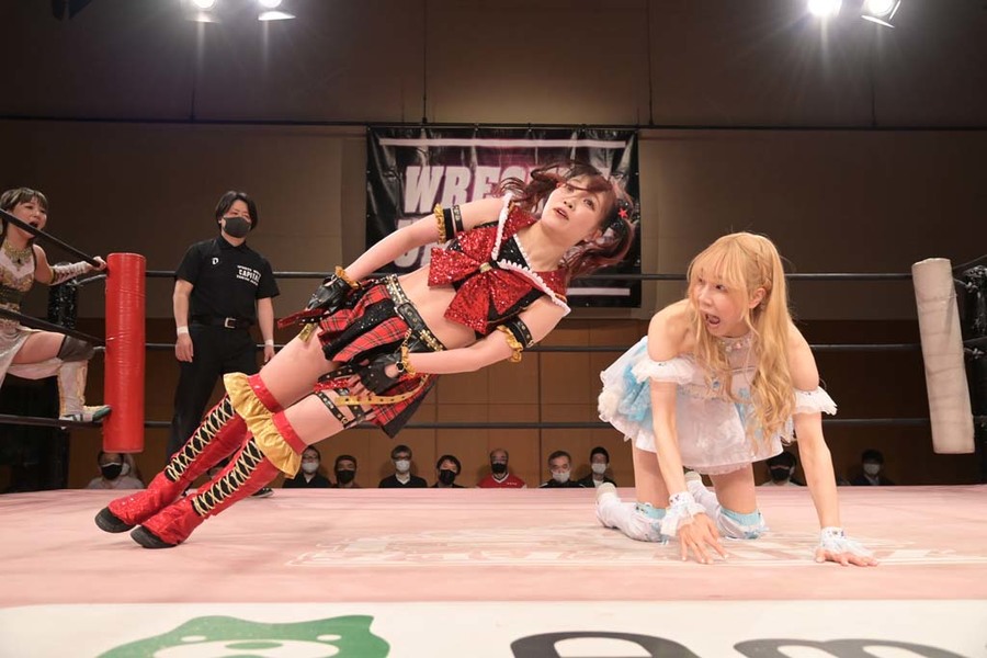 Maki Itoh Kokeshi Mizuki