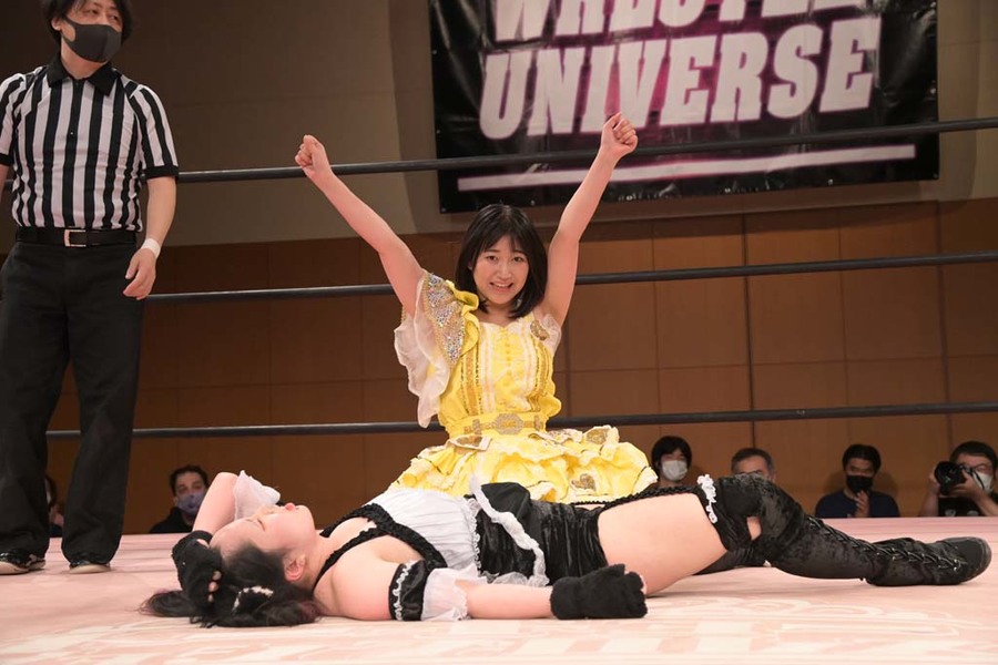 Raku defeats Haruna Neko TJPW