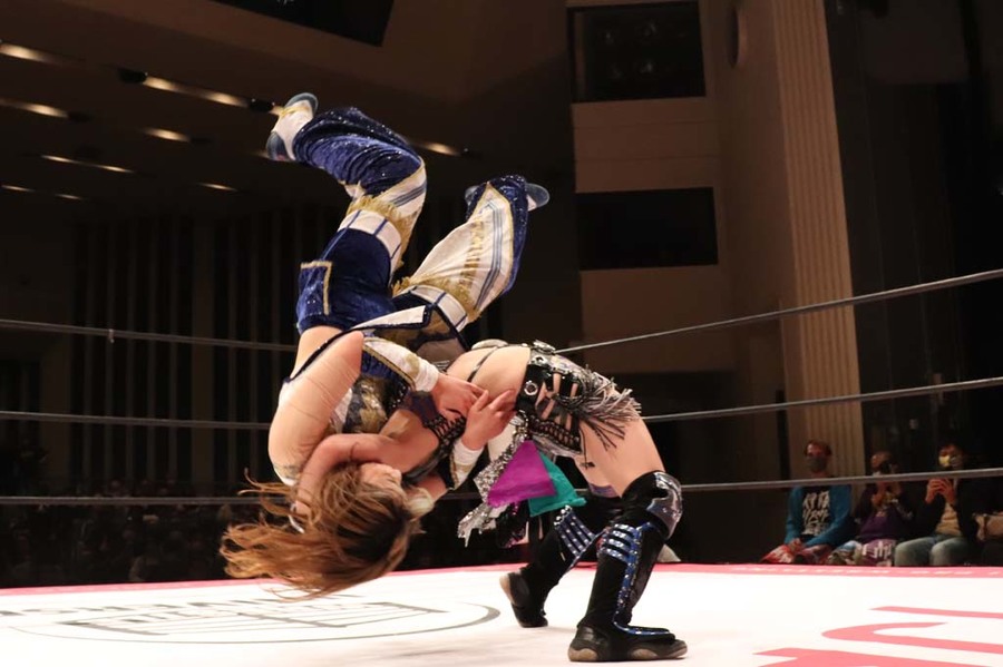 Hikari Noa blizzard suplex