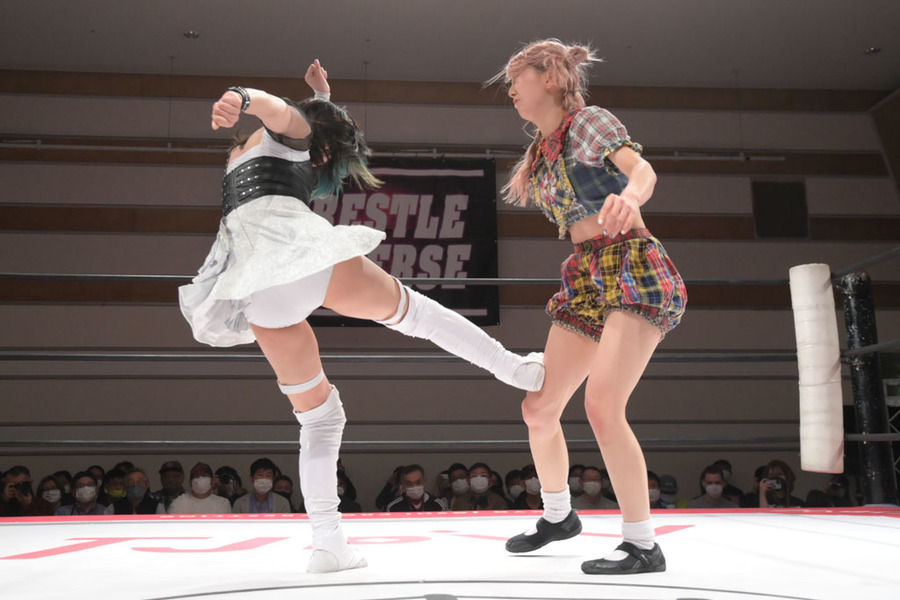 RIka Tatsumi Pom Harajuku duel