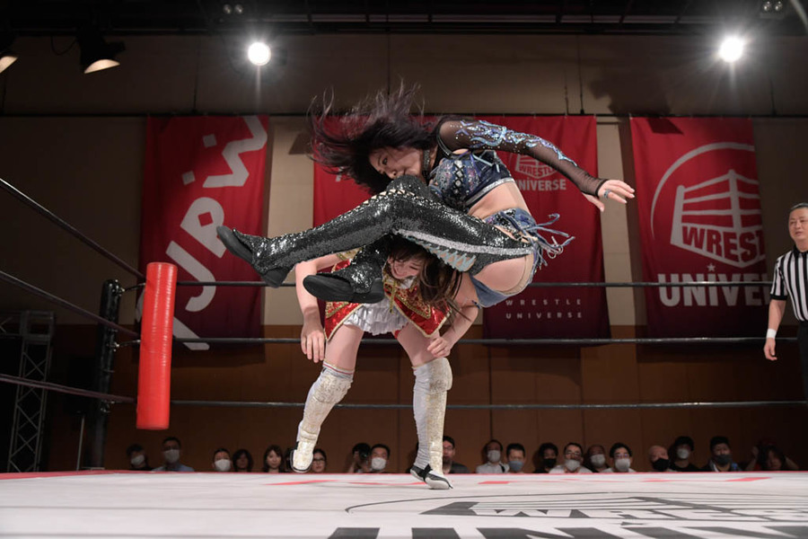 Yuki Kamifuku famouser Wakana