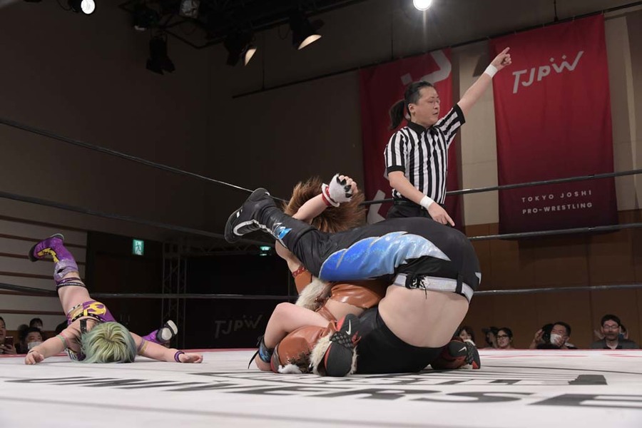 Shoko Nakajima Rollup
