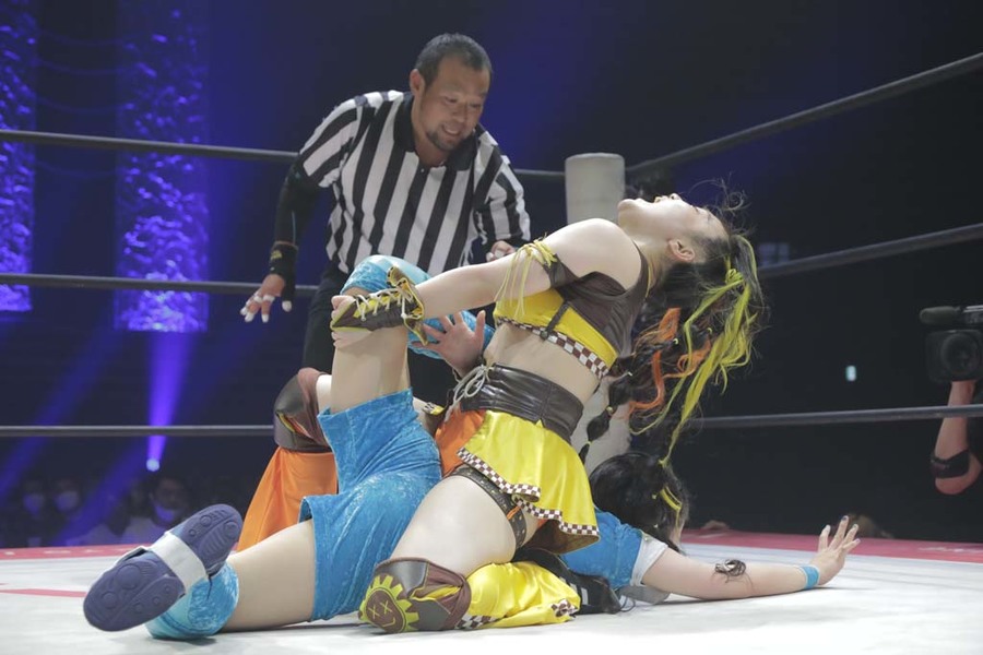 TJPW HIMAWARI Single Leg boston crab