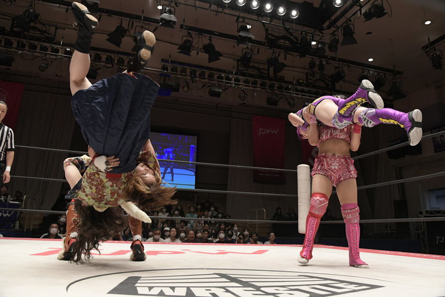 TJPW Northern Lights Teardrop